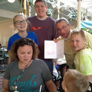 Meet your Posher, Curtis